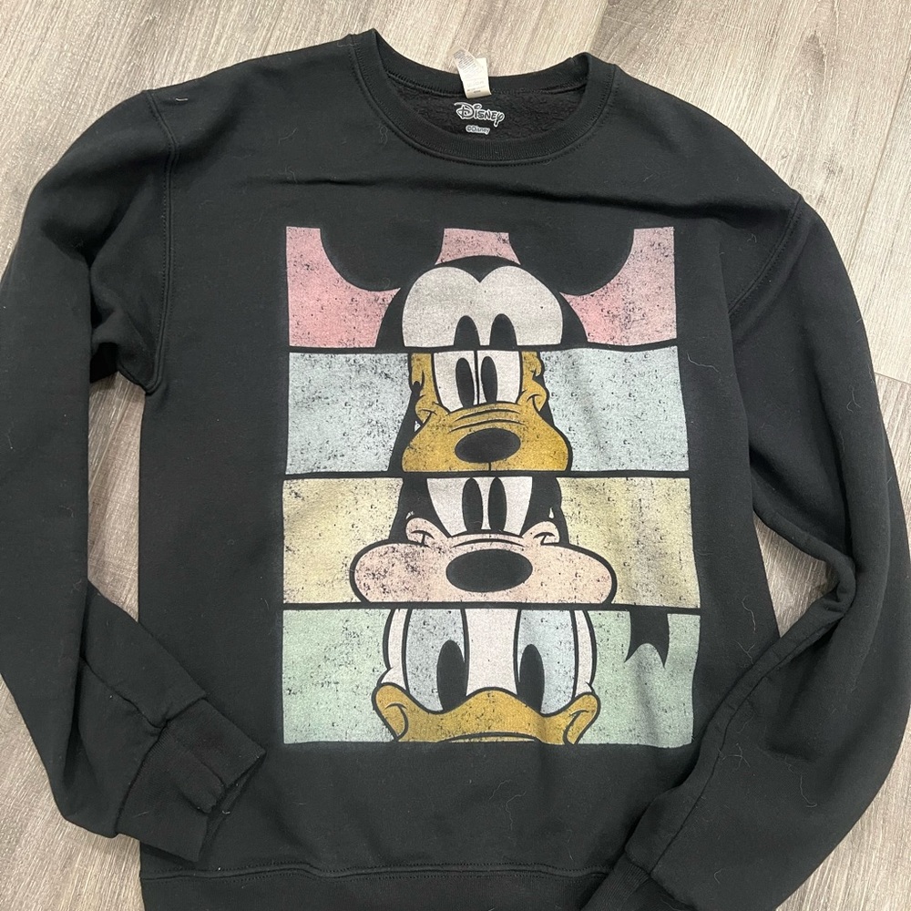 Mickey and friends crewneck